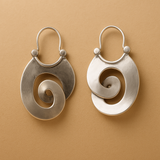 Retro Irregular Plateado Pendientes