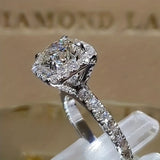 Dorado Blanco Charming Inlaid Circonitas Anillo