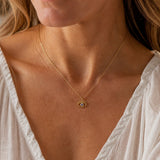 Elegante Ópalo Vintage Eye Collar