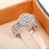 Round Halo Pave Cristales Anillo