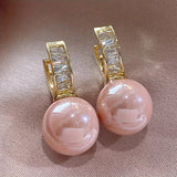 Pink Perla Baguette Huggie Pendientes