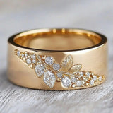Elegante Golden Inlay Circonitas Hoja Anillo