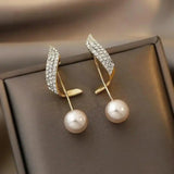 Elegante Perla Drop Dorado Pendientes