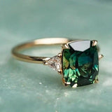 Vintage-Inspired Green Piedras de Color Dorado Anillo