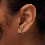 Atemporal Dorado Cruz Pendientes