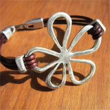Clásico Plateado Flor Leather Pulsera