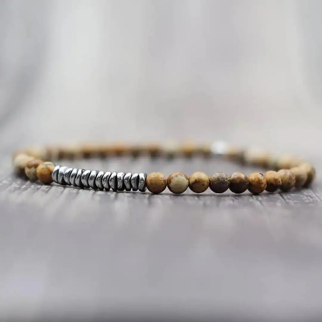 Atemporal Volcanic Rock Pulsera