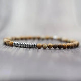 Atemporal Volcanic Rock Pulsera