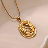 Hollow Geometric Oval Collar in Dorado y Plateado