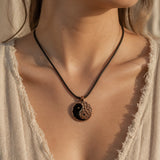 Yin Yang Charm Colgante Collar