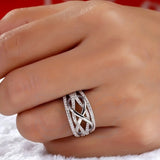 Dorado Blanco Inlaid Circonitas Infinito Anillo