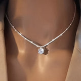 Atemporal Dorado Blanco Circonitas Inlaid Collar