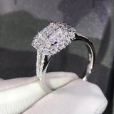 Square Shape Circonitas Wedding Anillo