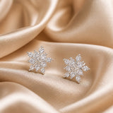 Dorado Blanco Snowflake Pendientes
