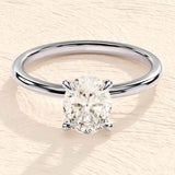 Oval Solitaire Clásico Anillo