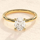 Oval Solitaire Clásico Anillo