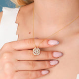 Golden Clover Collar con Zircon Piedra Corazón Colgante