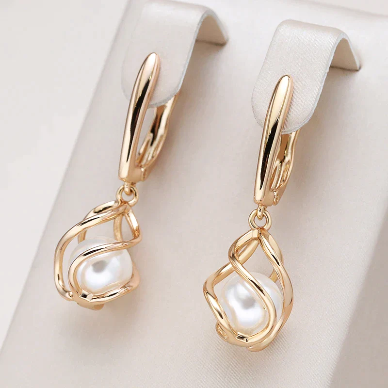 Pendientes Elegantes de Perlas en Oro