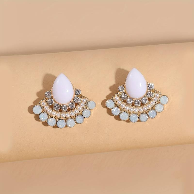 Pendientes Gota Blanca Elegantes