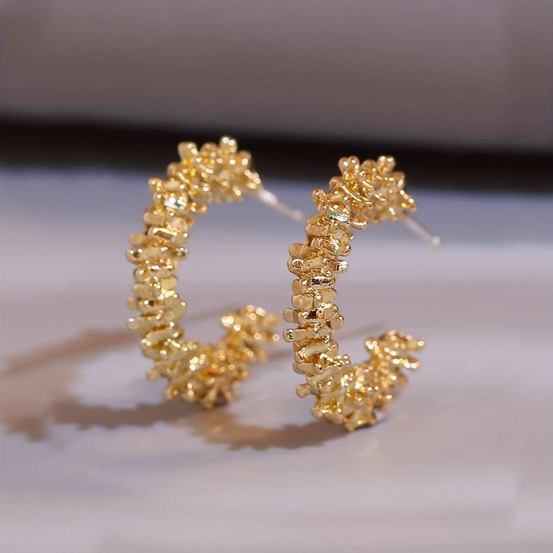 Pendientes Irregulares en Oro Elegantes