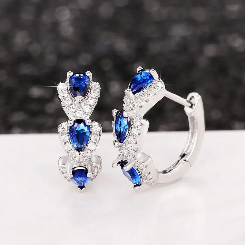 Elegantes Pendientes de Plata con Incrustaciones de Circonitas Azules