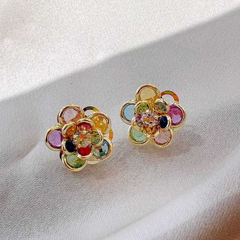 Elegantes Pendientes Flor de Cristal de Colores