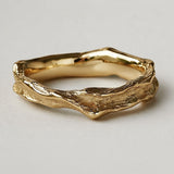 Dorado Atemporal Band Anillo