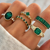 Zarina Elegante Esmeralda Dorado Set de Anillos