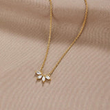 Omelia Brillante Cristal Hoja Collar